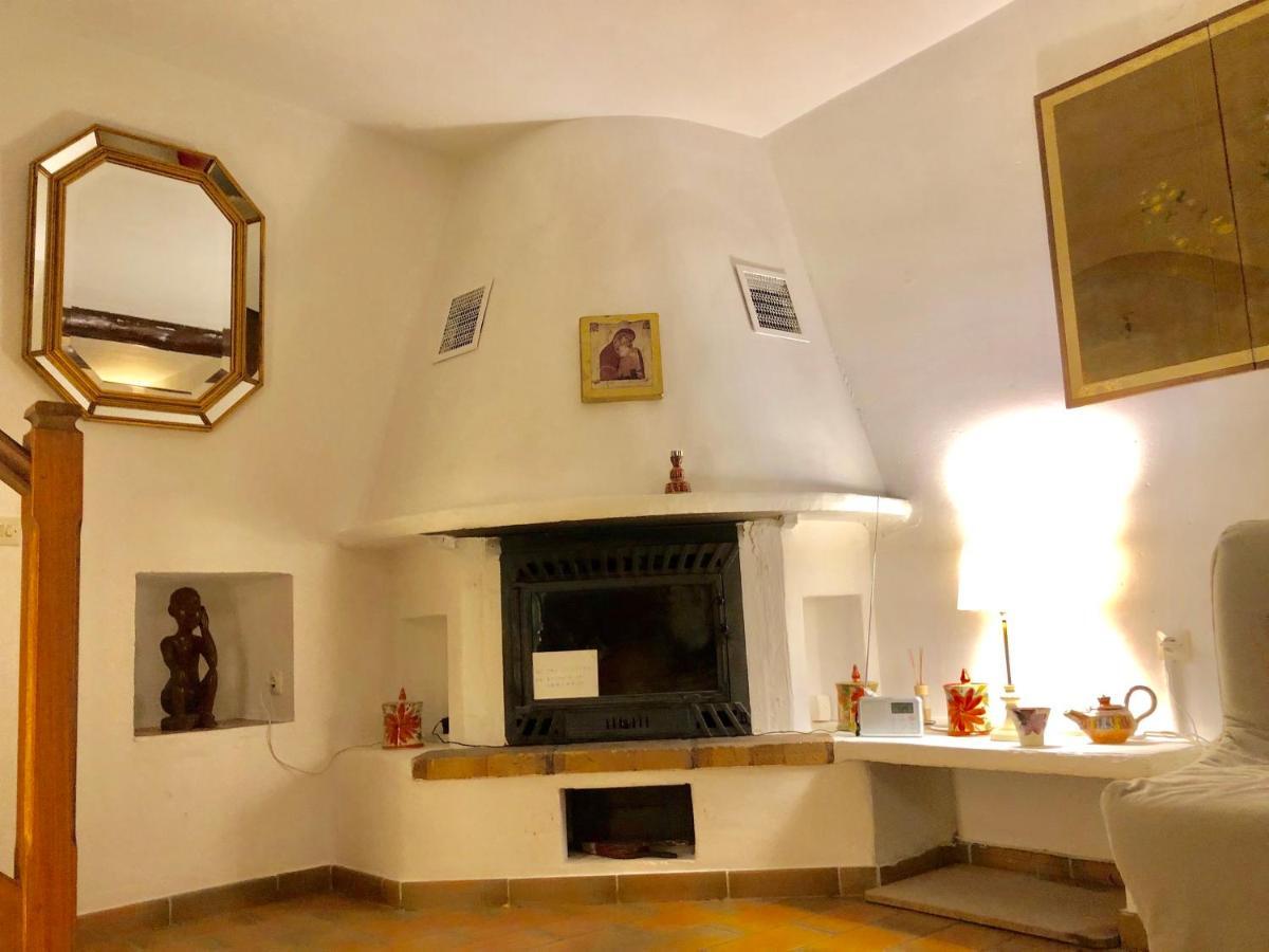 Charmante Maison A Saint Guilhem Le Desert Exterior photo